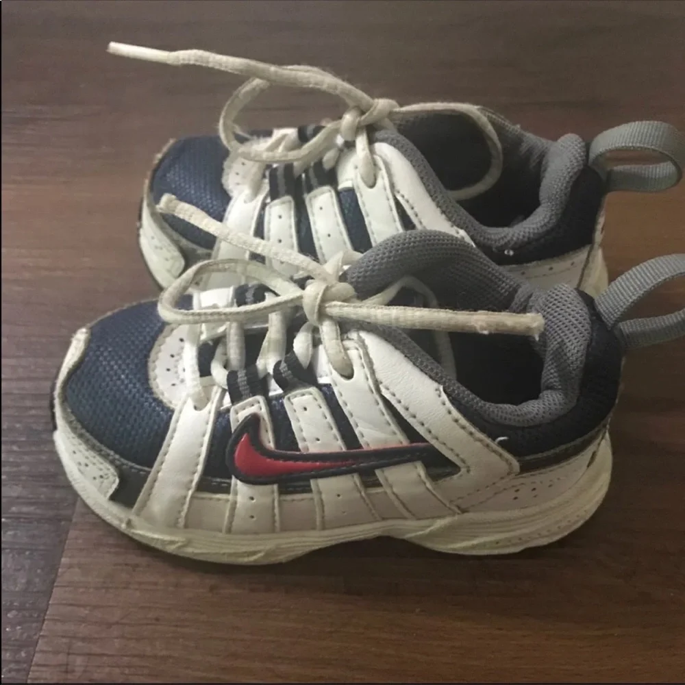 5 for $25🎈 Toddler Nikes